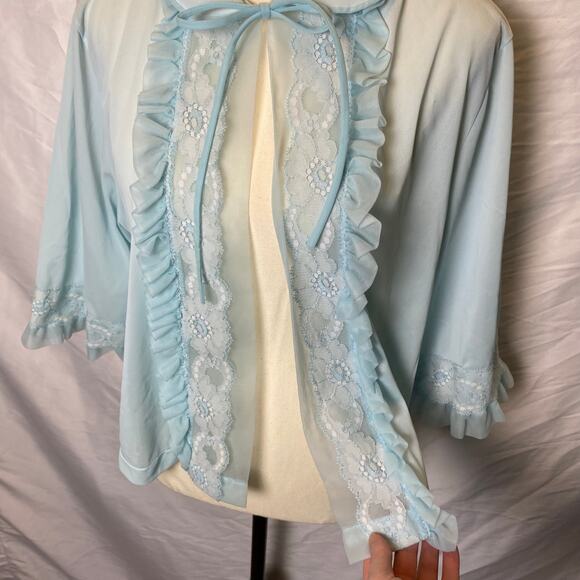 Vintage Women's Bed Jacket Medium Light Blue Ruffles Lace Trim Nylon Lingerie - Picture 3 of 12